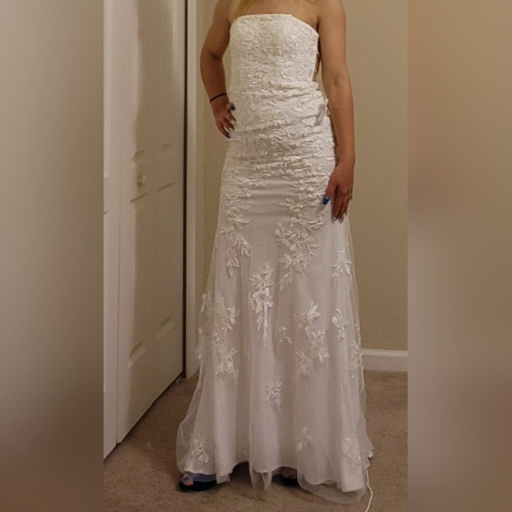 white formal dress bridal reception dress. size 0